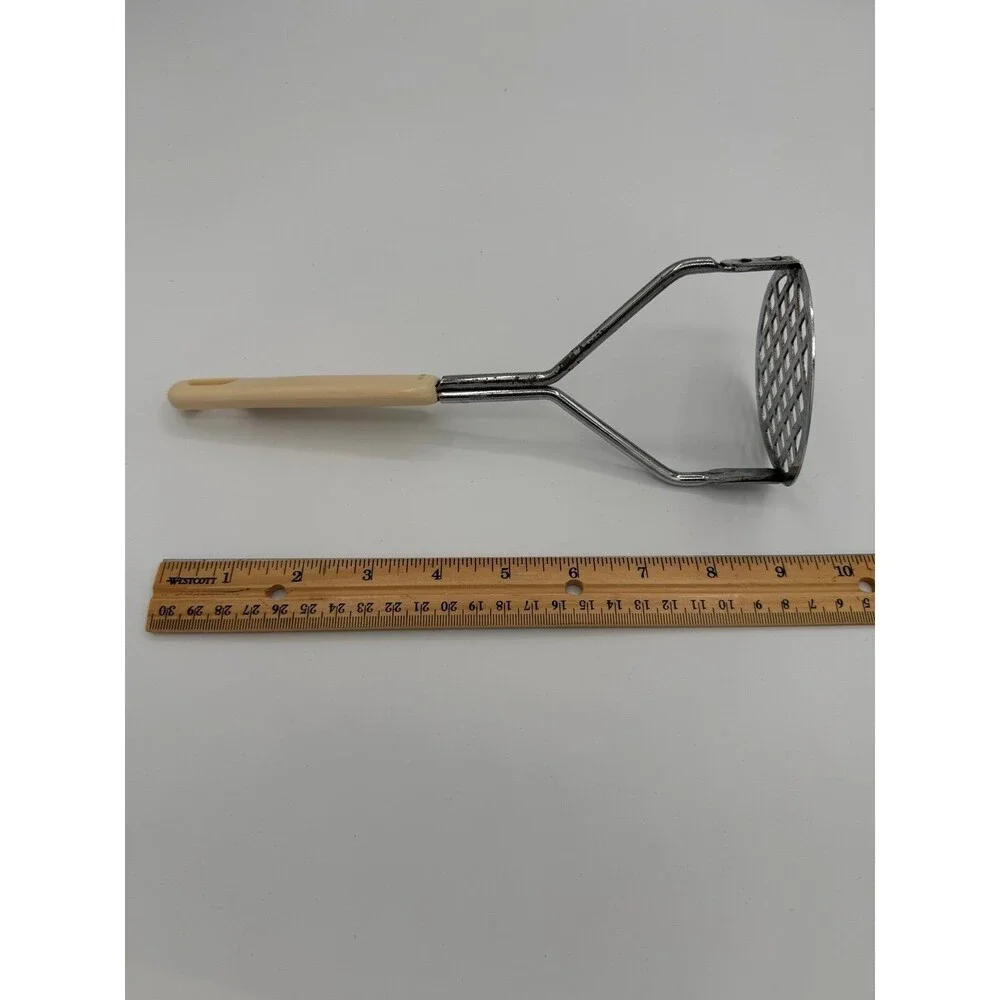 Vintage Potato Masher Grid Style Cream Handle Kitchen Utensil Made in China
